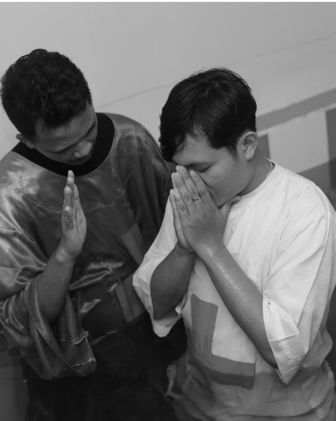 Praying people